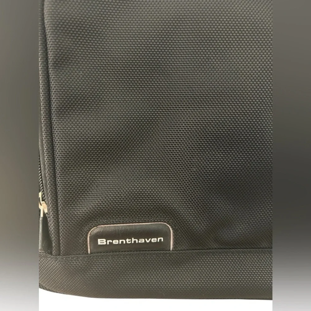 Brenthaven Zero Impact Laptop Bag (Black) - Lots of Storage - NWOT